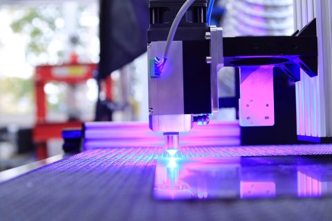 Zašto sve više kompanija bira lasersko sečenje metala